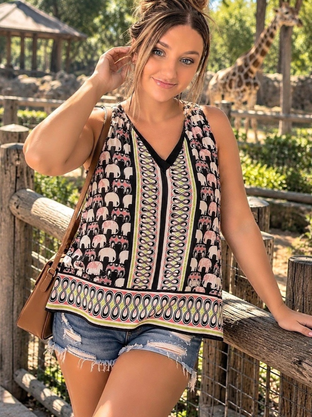 Elephant Print Sleeveless Top in Black & Pink Like New